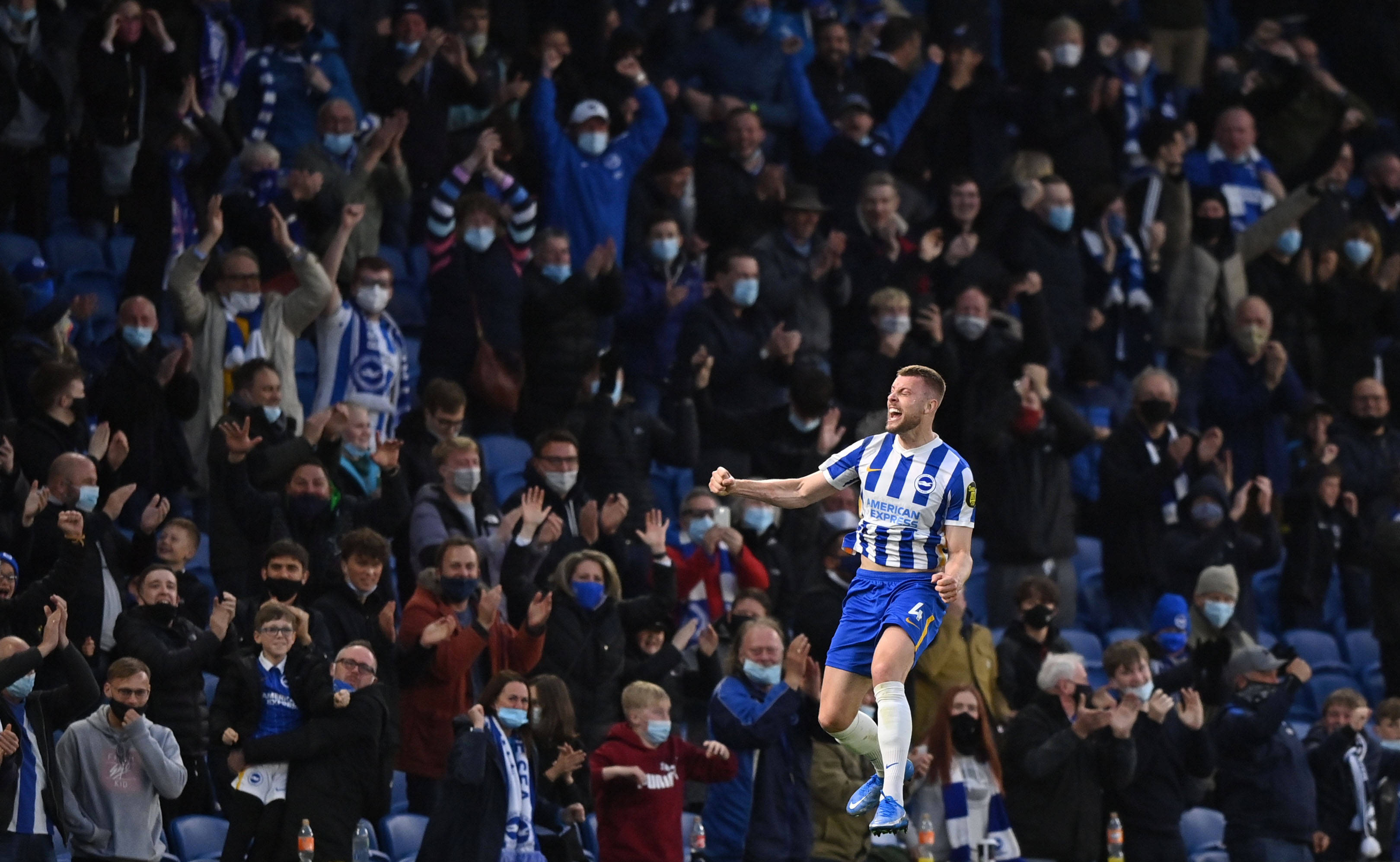 体育意甲：佩莱造点 帕尔马2-0战胜罗马